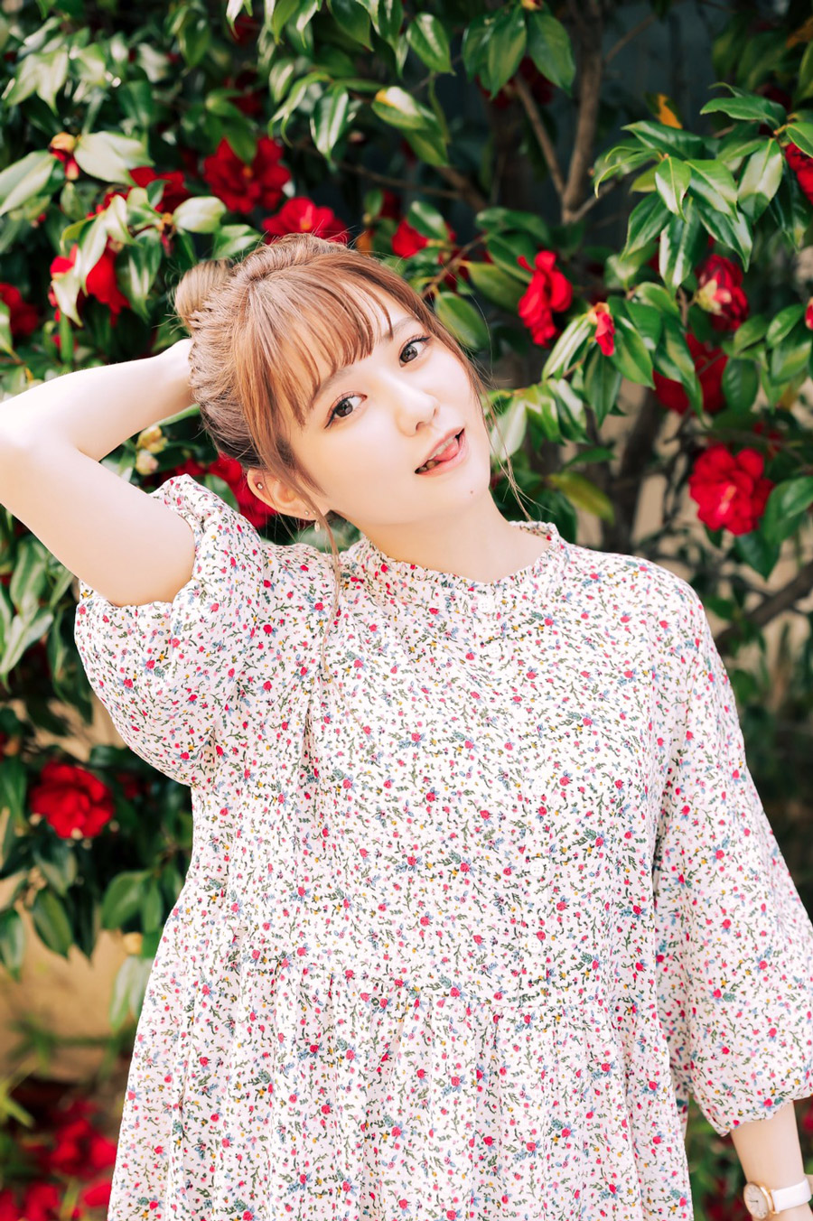 菅本裕子