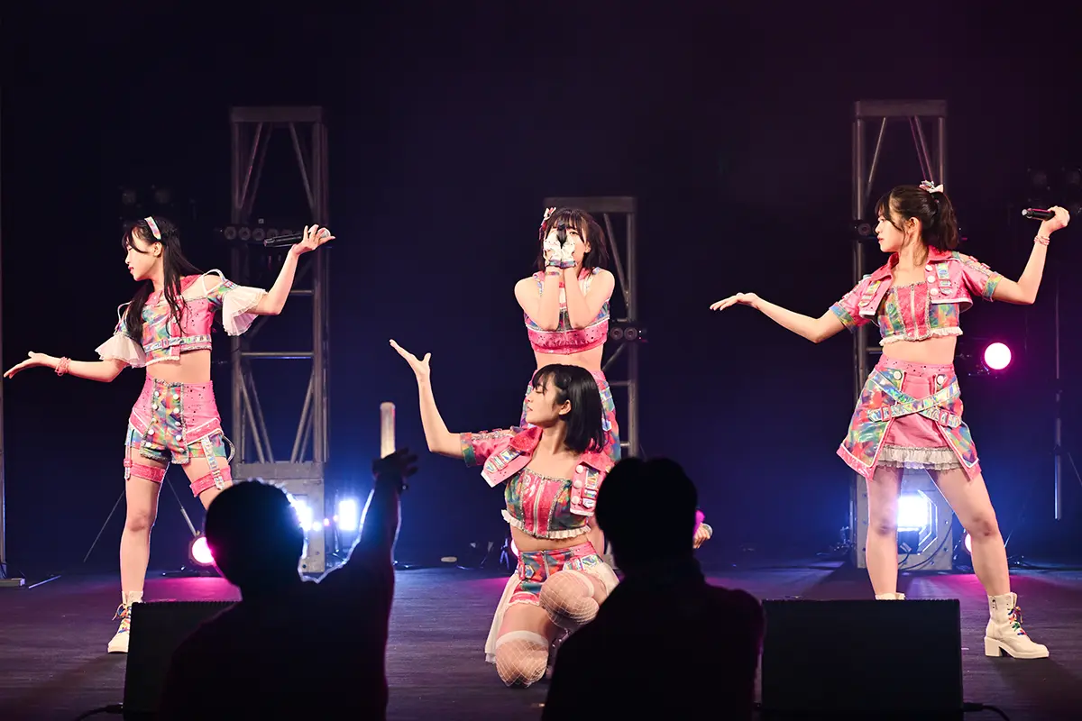 虹のコンキスタドール予科生