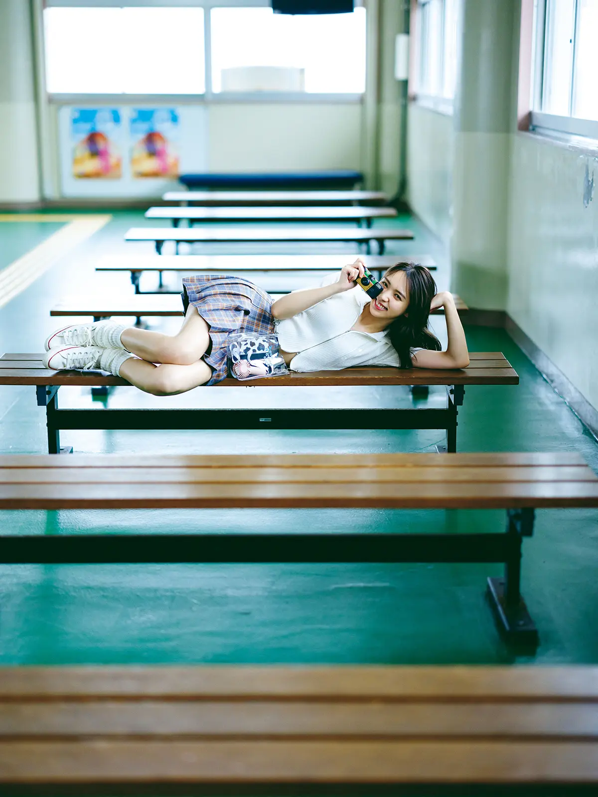 小林由依