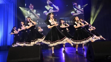新生アイドルグループ・高嶺のなでしこ「1stファンミーティング～お披露目式～」のライブレポートが到着！