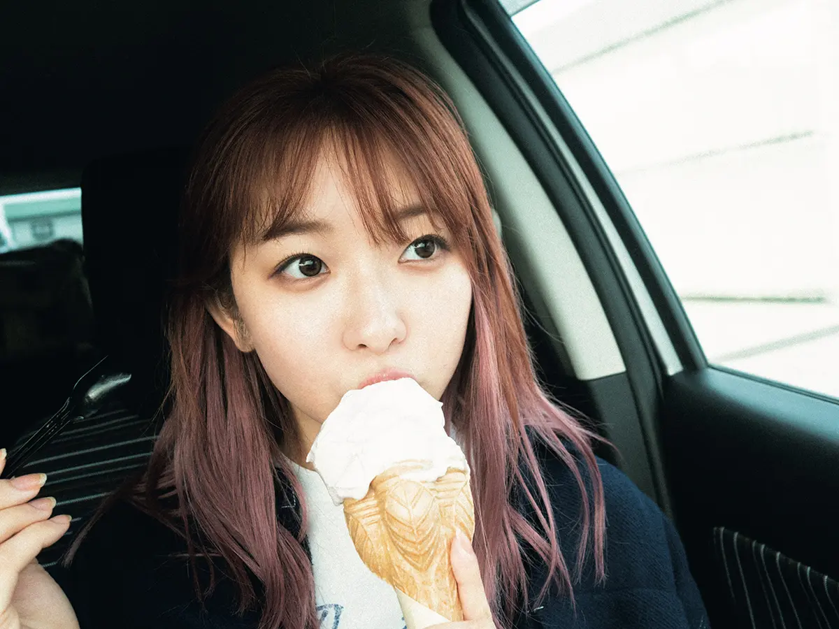 now(ExWHYZ)フォトブック「やみつきガール」