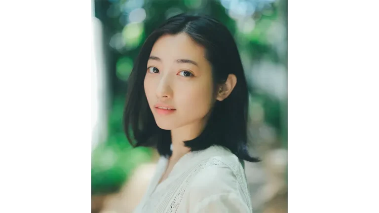 川島鈴遥