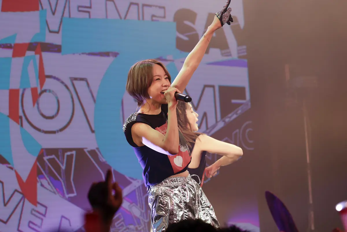 鈴木亜美 