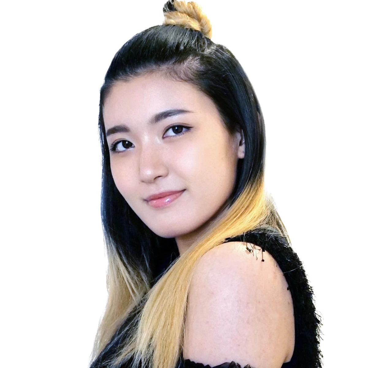 彩音みゆ
