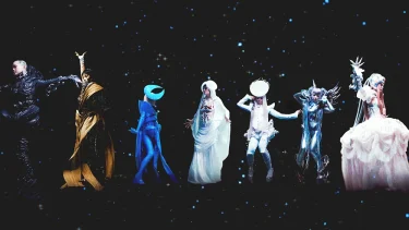 HIPHOP / R&B ガールズグループ・XG、独自のショーをテーマにした最新シングル「GALA」のMVを公開