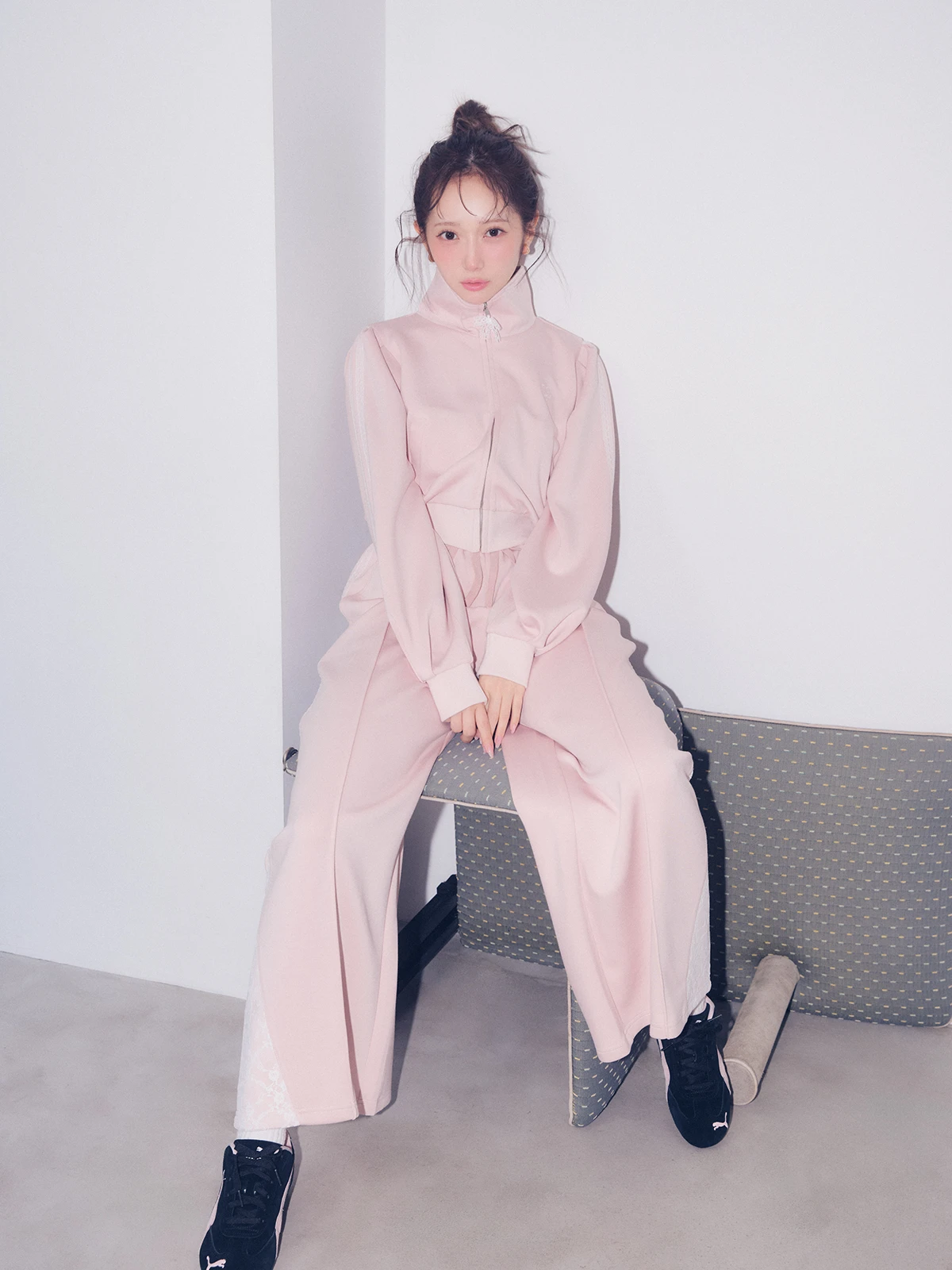 dazzlin×≠ME 谷崎早耶レースラインスウェットパンツ