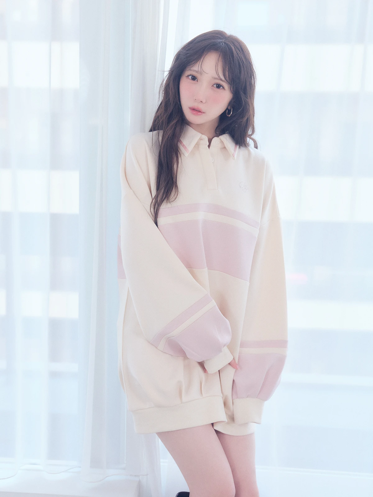 dazzlin×≠ME 谷崎早耶ポロライクラインミドルスウェット