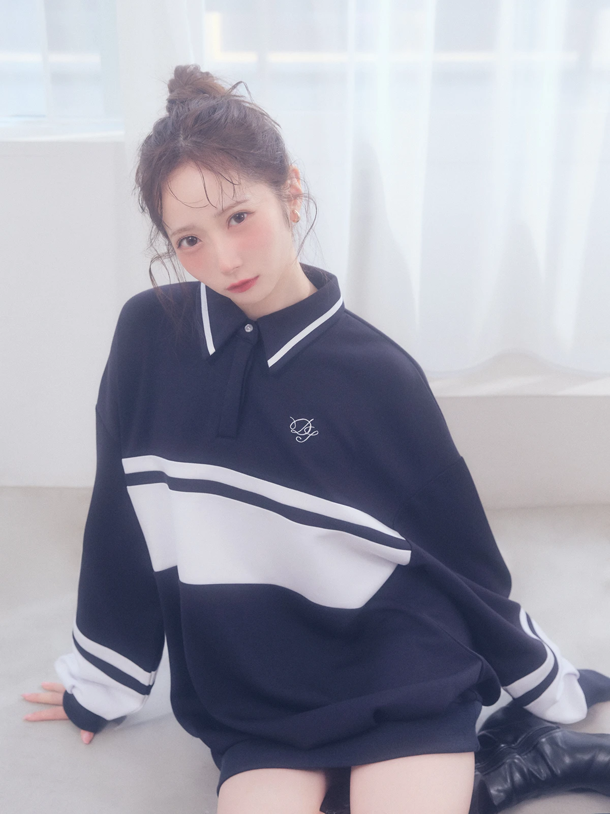 dazzlin×≠ME 谷崎早耶ポロライクラインミドルスウェット