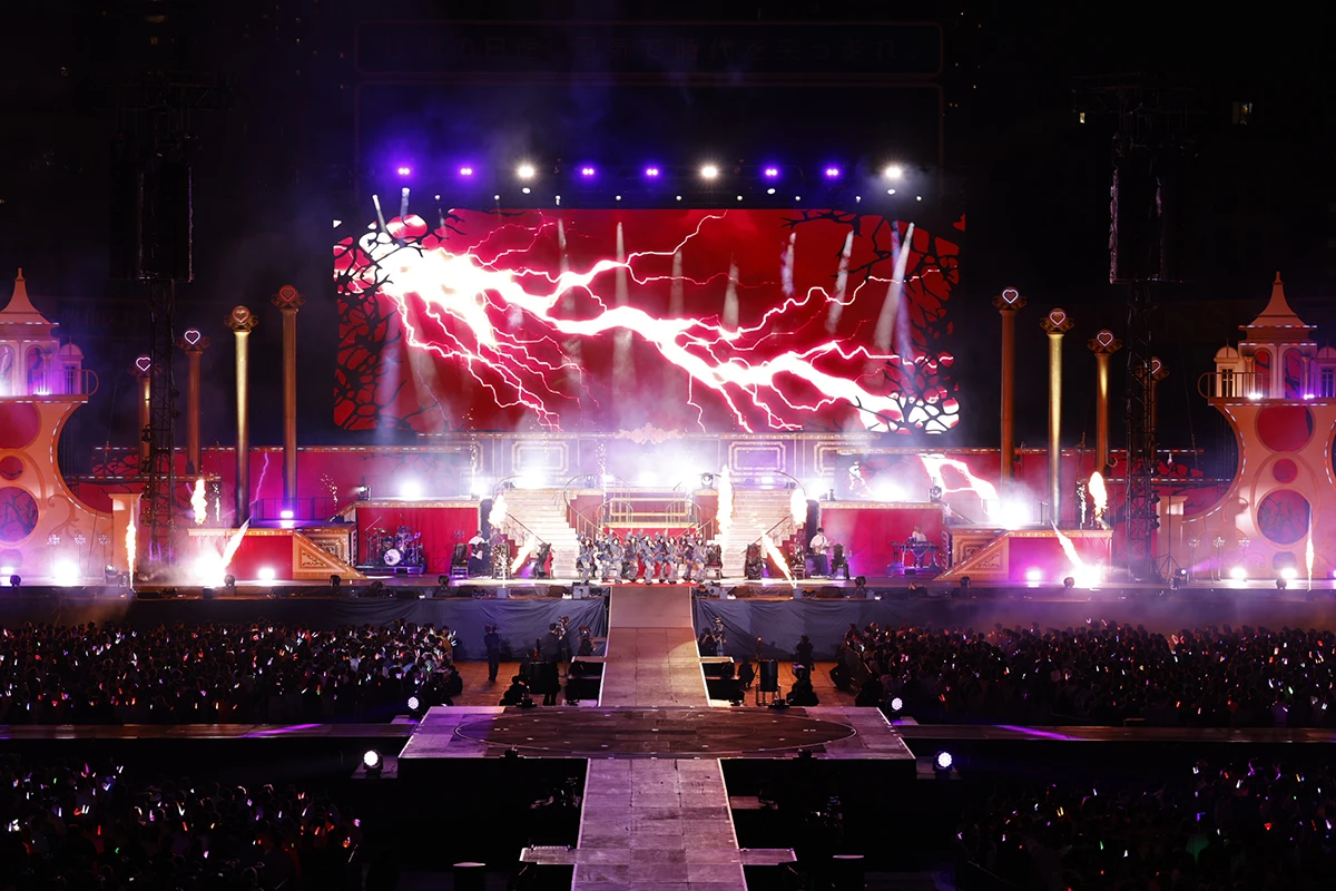 ＝LOVE8周年ツアー