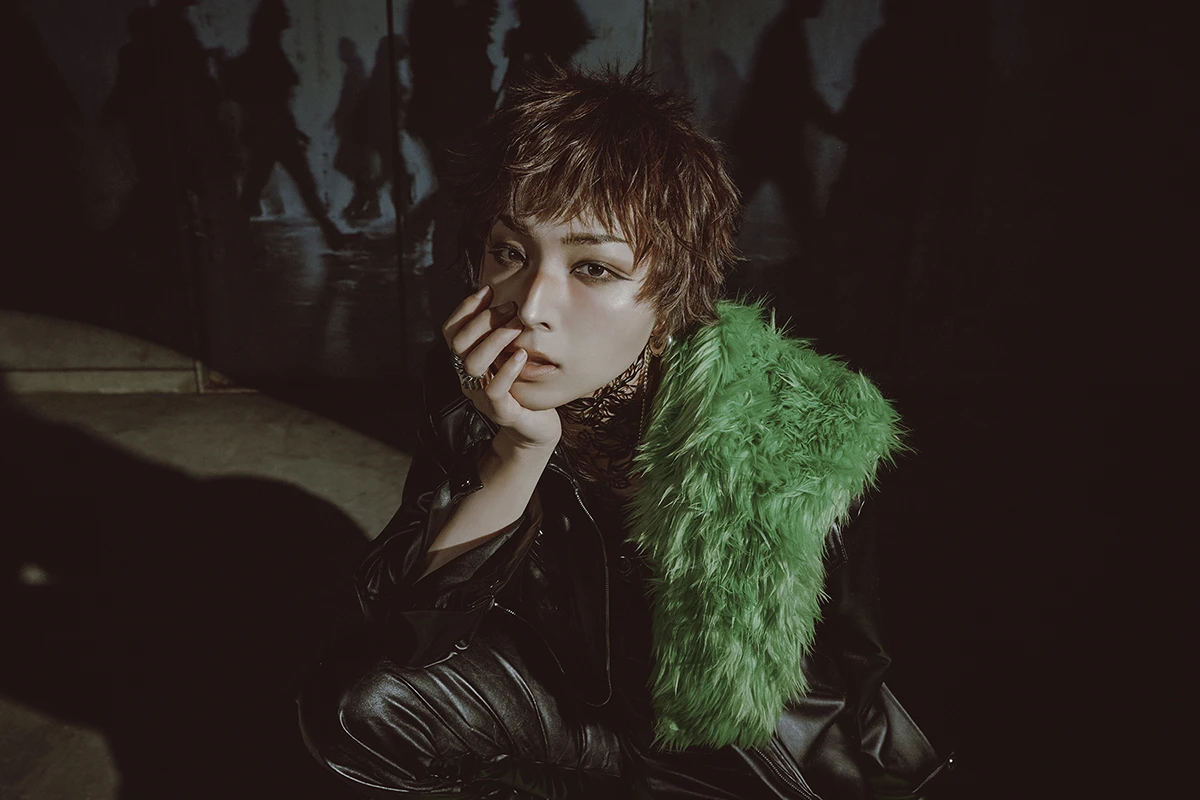 蒼井翔太